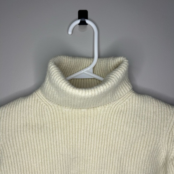 Wilfred Yellow Turtleneck Merino Wool Cropped Sweater - Picture 2 of 5